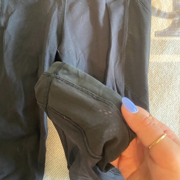 Cropped Lululemon Leggings - Picture 3 of 6